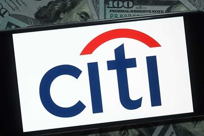 Is Citigroup Stock Outperforming the Dow?